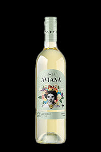 Aviana Verdejo|Liquor Cave